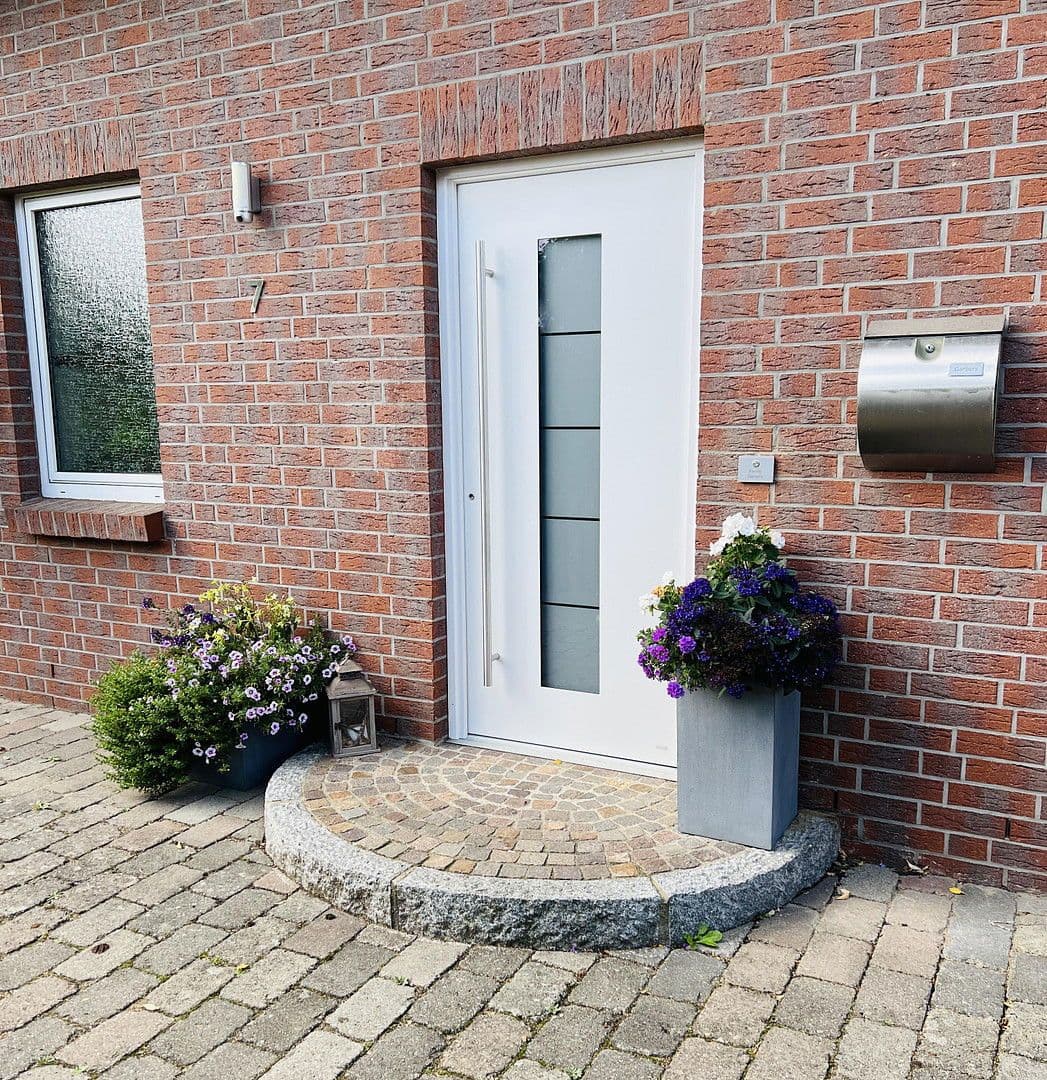 Prodej domu 142 m², pozemek 418 m², Stelle, Dolní Sasko Prodej domu 142 m², pozemek 418 m², Stelle, Dolní Sasko