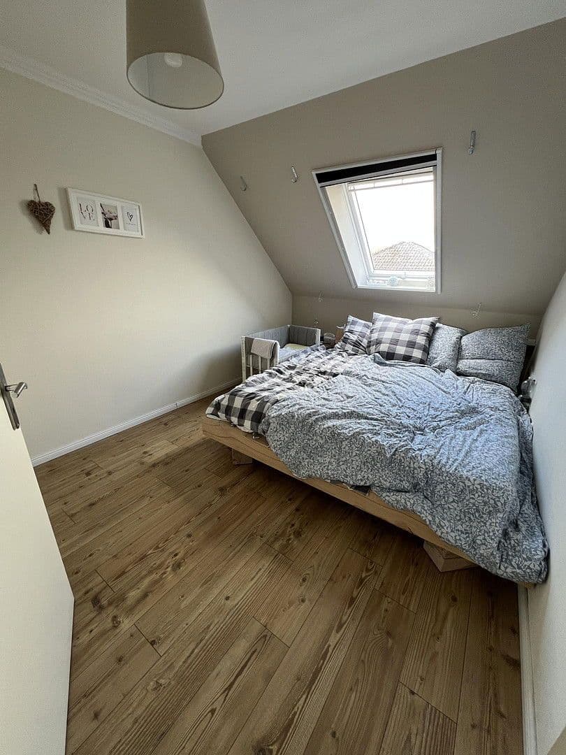 Prodej domu 142 m², pozemek 418 m², Stelle, Dolní Sasko Prodej domu 142 m², pozemek 418 m², Stelle, Dolní Sasko