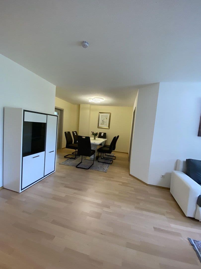 Pronájem bytu 3+1 95 m², Wiesbaden, Hessen Pronájem bytu 3+1 95 m², Wiesbaden, Hessen