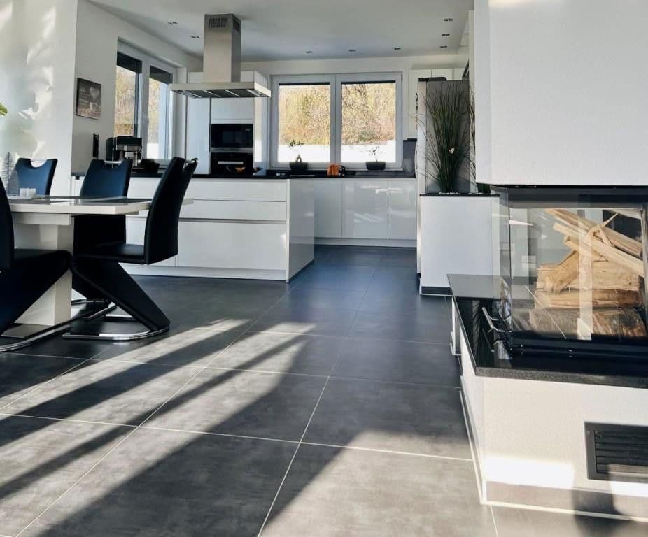 Prodej domu 233 m², pozemek 1.915 m², Gomaringen, Bádensko-Württembersko Prodej domu 233 m², pozemek 1.915 m², Gomaringen, Bádensko-Württembersko