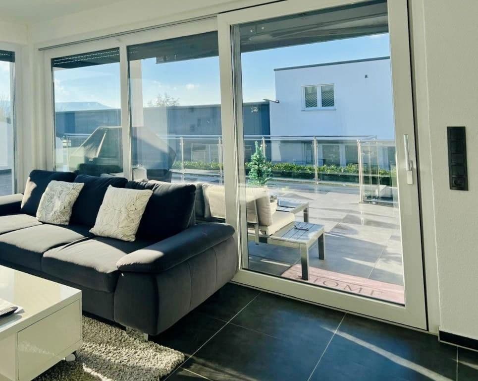 Prodej domu 233 m², pozemek 1.915 m², Gomaringen, Bádensko-Württembersko Prodej domu 233 m², pozemek 1.915 m², Gomaringen, Bádensko-Württembersko