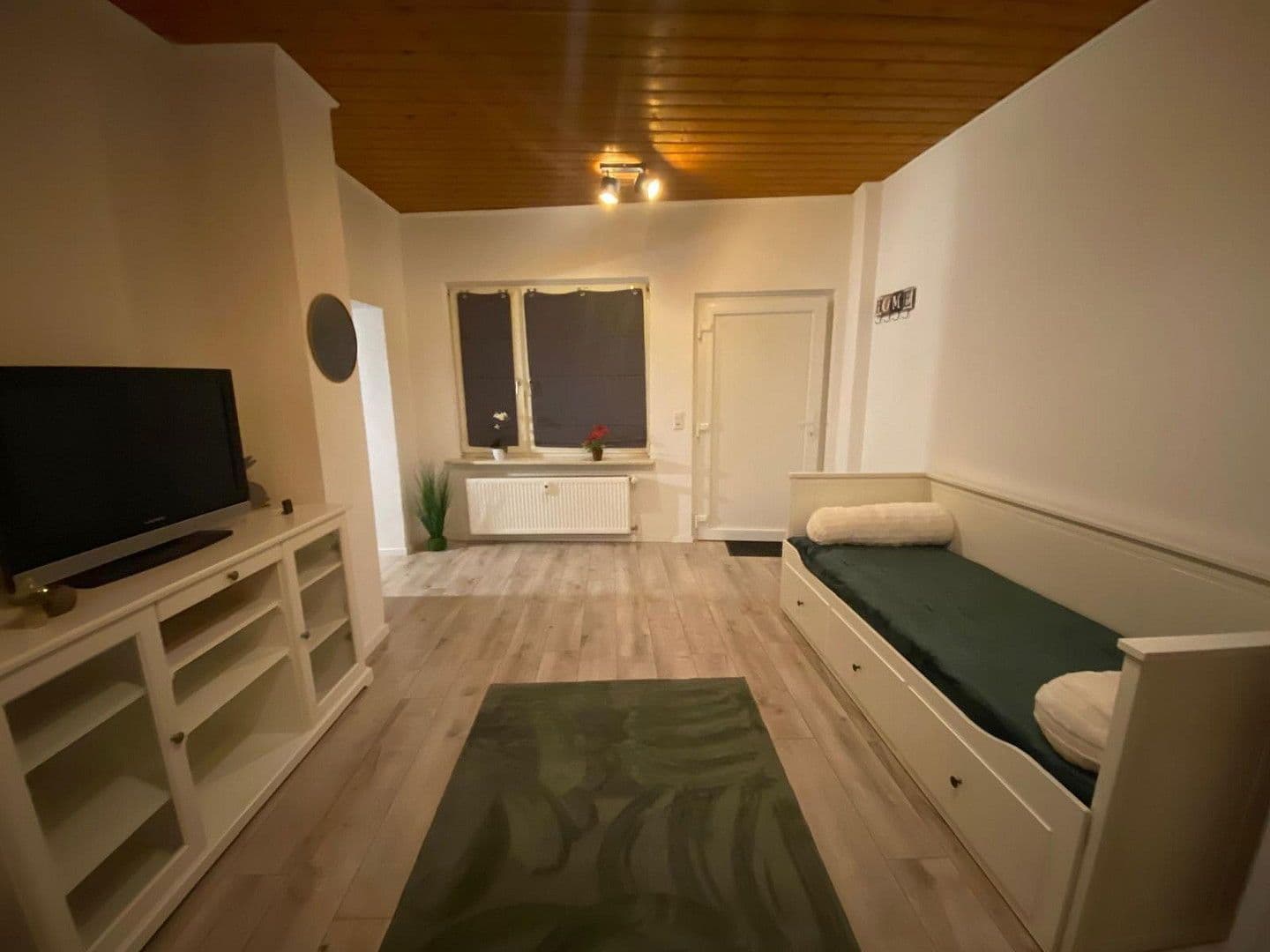 Pronájem bytu 2+1 39 m², Mannheimer Straße 12, Viernheim, Hessen Pronájem bytu 2+1 39 m², Mannheimer Straße 12, Viernheim, Hessen