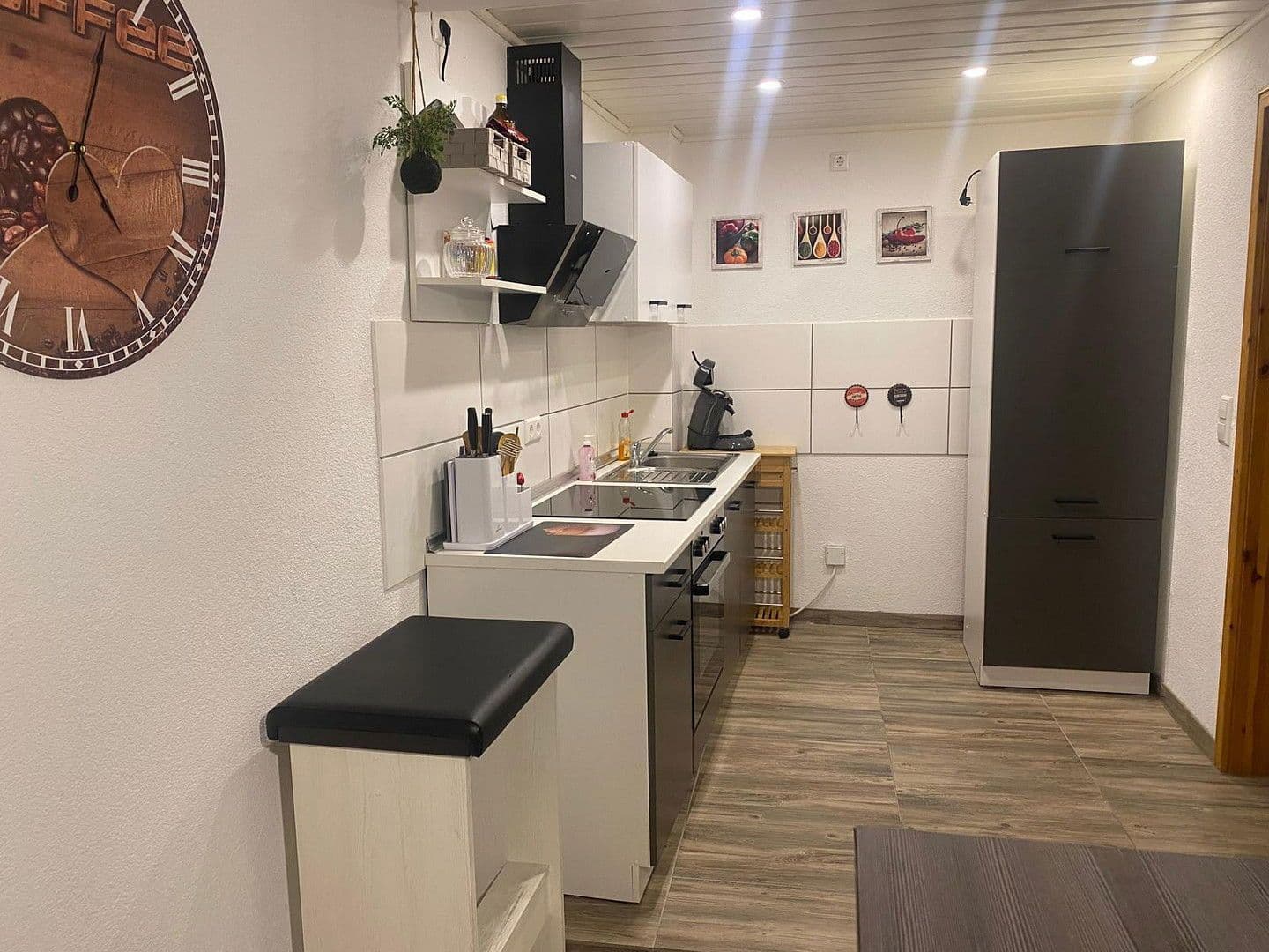 Pronájem bytu 2+1 39 m², Mannheimer Straße 12, Viernheim, Hessen Pronájem bytu 2+1 39 m², Mannheimer Straße 12, Viernheim, Hessen