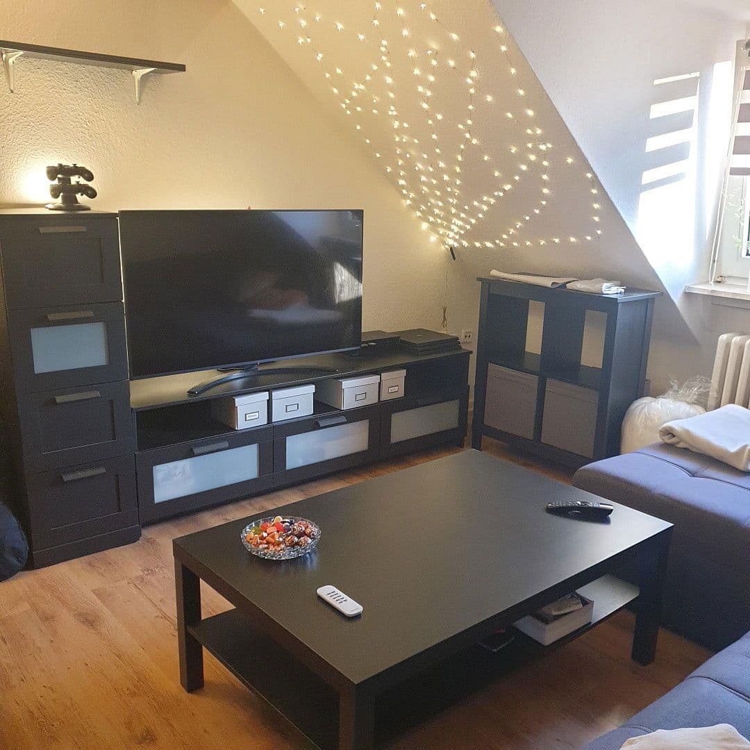 Pronájem bytu 3+1 45 m², Burgstraße 8, Duisburg, Severní Porýní-Vestfálsko Pronájem bytu 3+1 45 m², Burgstraße 8, Duisburg, Severní Porýní-Vestfálsko