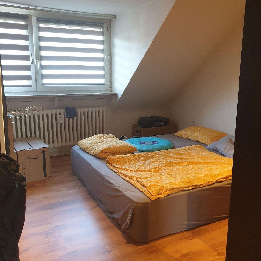 Pronájem bytu 3+1 45 m², Burgstraße 8, Duisburg, Severní Porýní-Vestfálsko Pronájem bytu 3+1 45 m², Burgstraße 8, Duisburg, Severní Porýní-Vestfálsko