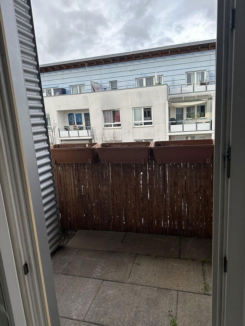 Pronájem bytu 3+1 90 m², Thekla-Kauffmann-Weg 7, Stuttgart, Bádensko-Württembersko Pronájem bytu 3+1 90 m², Thekla-Kauffmann-Weg 7, Stuttgart, Bádensko-Württembersko