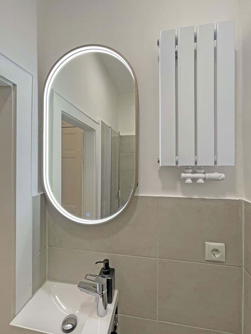 Prodej bytu 1+kk 35 m², Berlin, Berlín Prodej bytu 1+kk 35 m², Berlin, Berlín