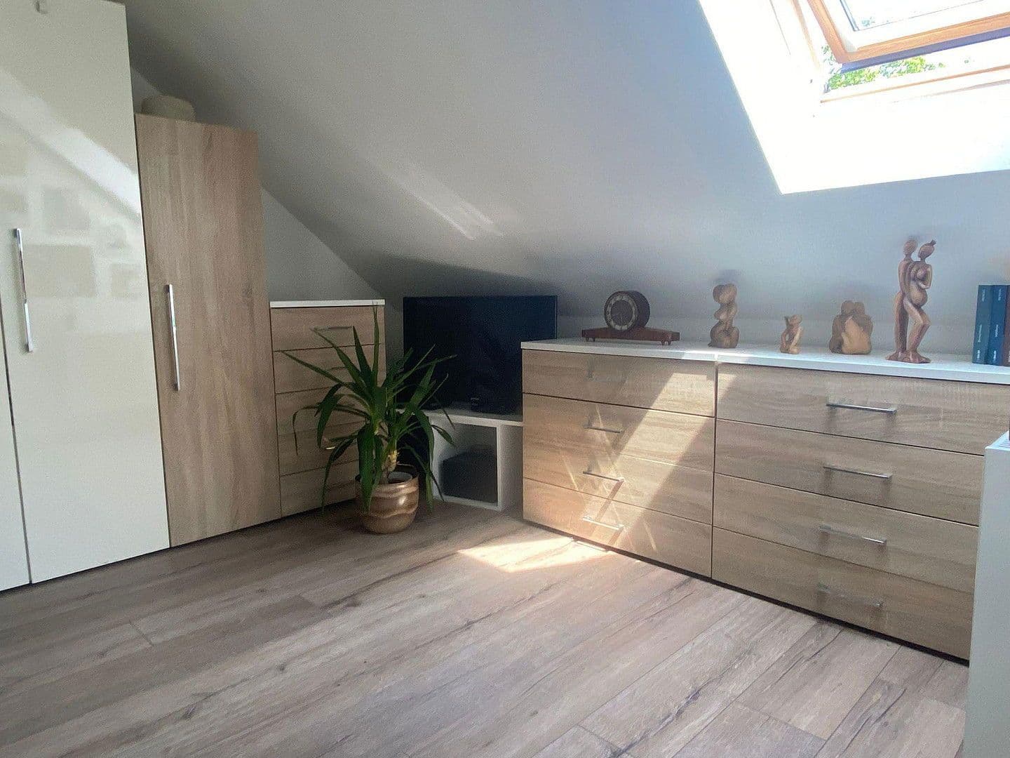 Prodej bytu 5+1 71 m², Waren (Müritz), Mecklenburg-Vorpommern Prodej bytu 5+1 71 m², Waren (Müritz), Mecklenburg-Vorpommern