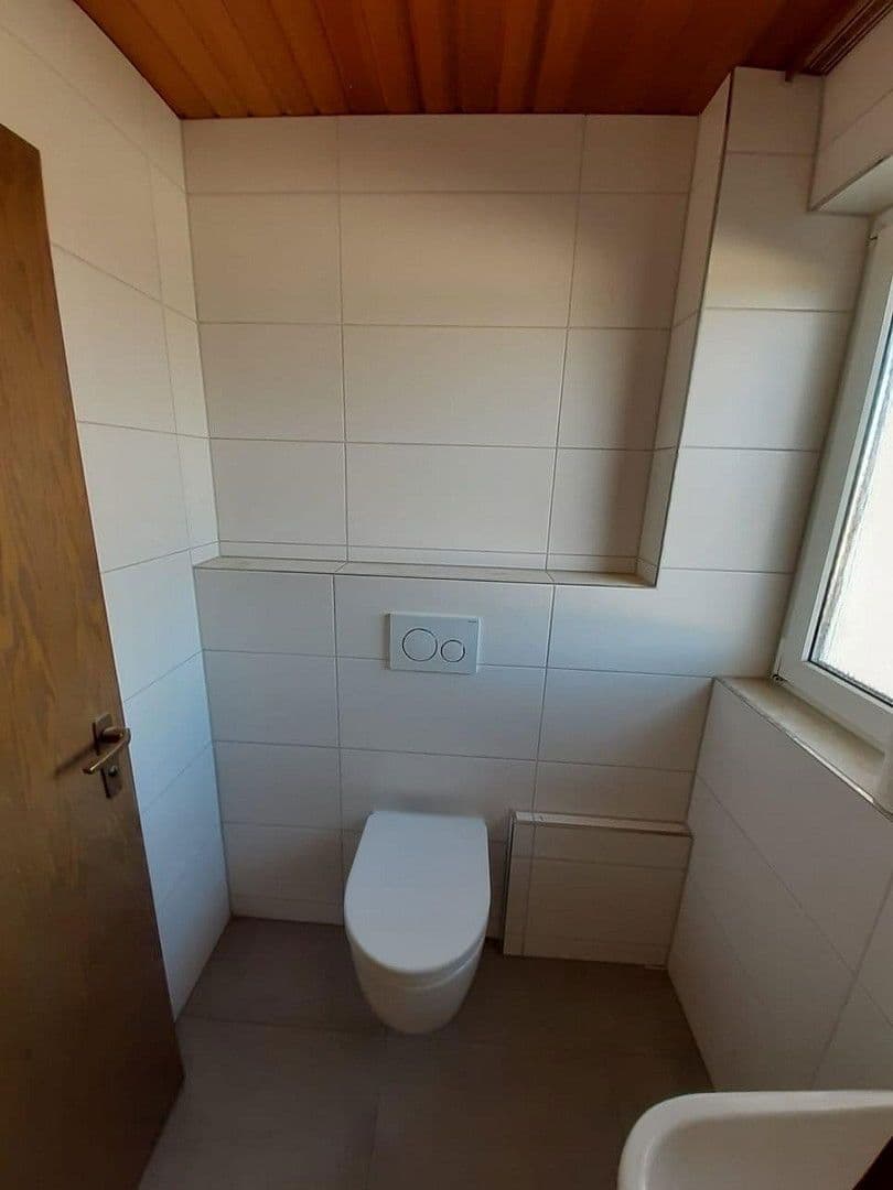 Pronájem domu 118 m², pozemek 272 m², Schwieberdingen, Bádensko-Württembersko Pronájem domu 118 m², pozemek 272 m², Schwieberdingen, Bádensko-Württembersko