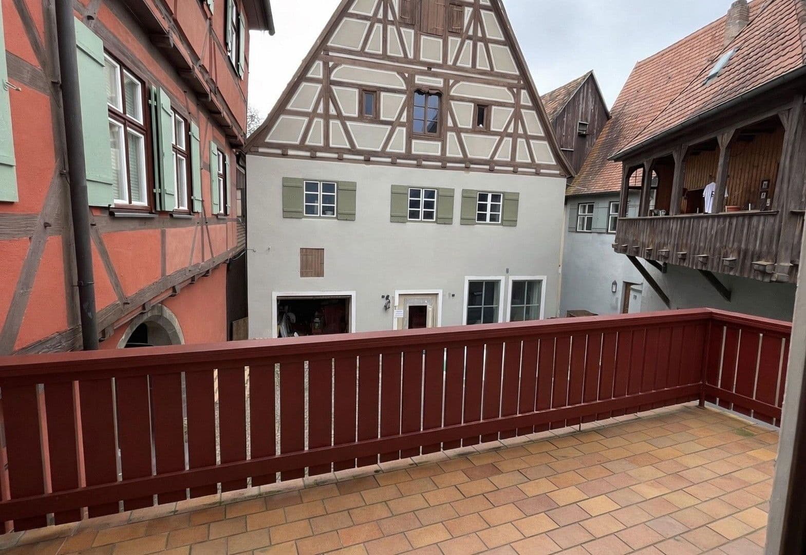 Pronájem bytu 3+kk 105 m², Segringer Str. 9, Dinkelsbühl, Bavorsko Pronájem bytu 3+kk 105 m², Segringer Str. 9, Dinkelsbühl, Bavorsko