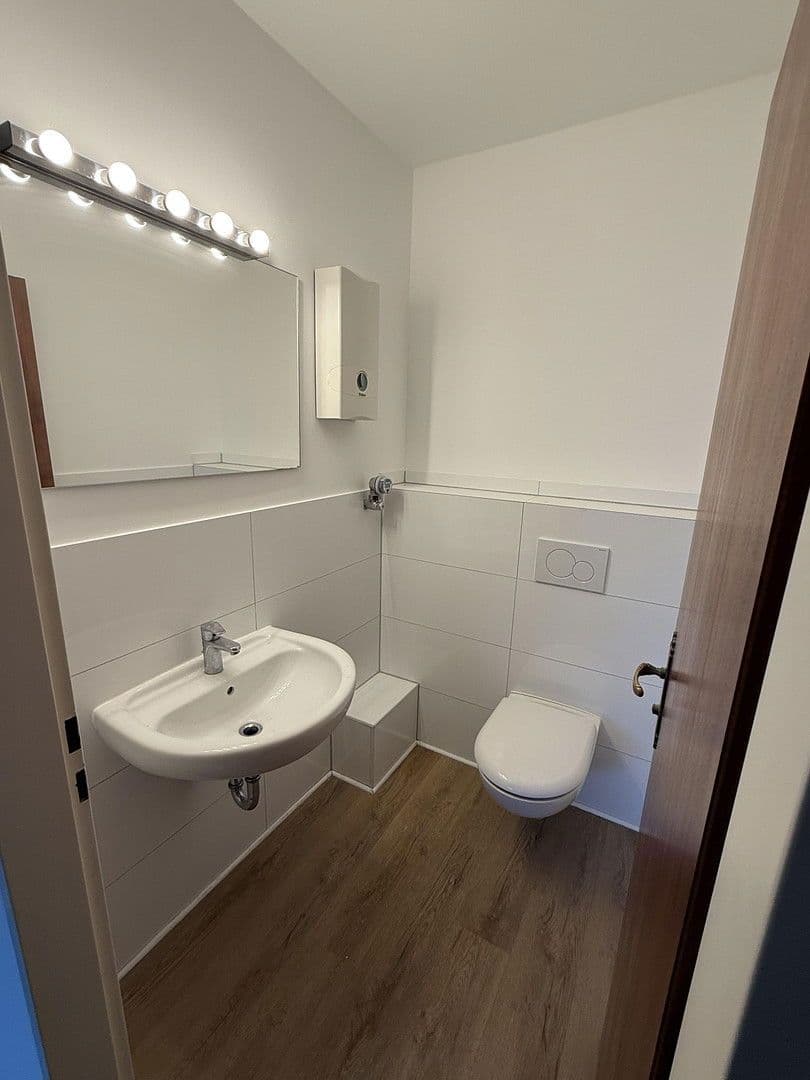 Pronájem bytu 3+1 93 m², Hilden, Severní Porýní-Vestfálsko Pronájem bytu 3+1 93 m², Hilden, Severní Porýní-Vestfálsko