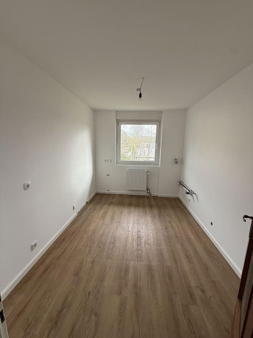 Pronájem bytu 3+1 93 m², Hilden, Severní Porýní-Vestfálsko Pronájem bytu 3+1 93 m², Hilden, Severní Porýní-Vestfálsko