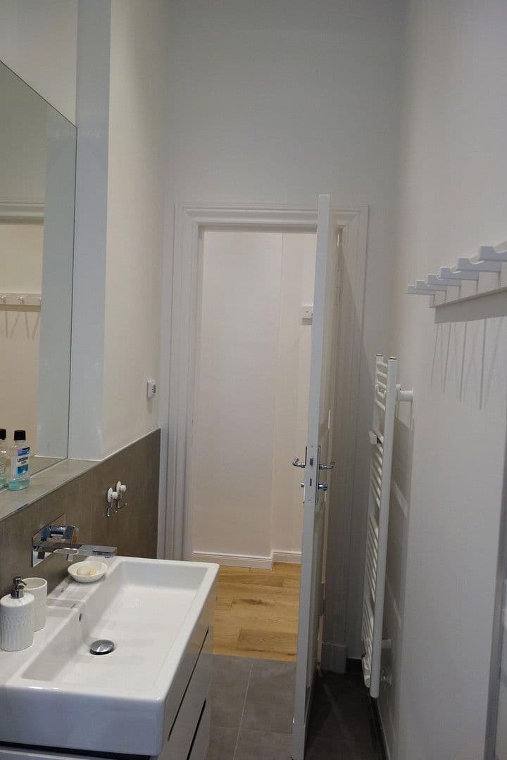 Pronájem bytu 2+1 55 m², Thomasiusstr. 8, Berlin, Berlín Pronájem bytu 2+1 55 m², Thomasiusstr. 8, Berlin, Berlín