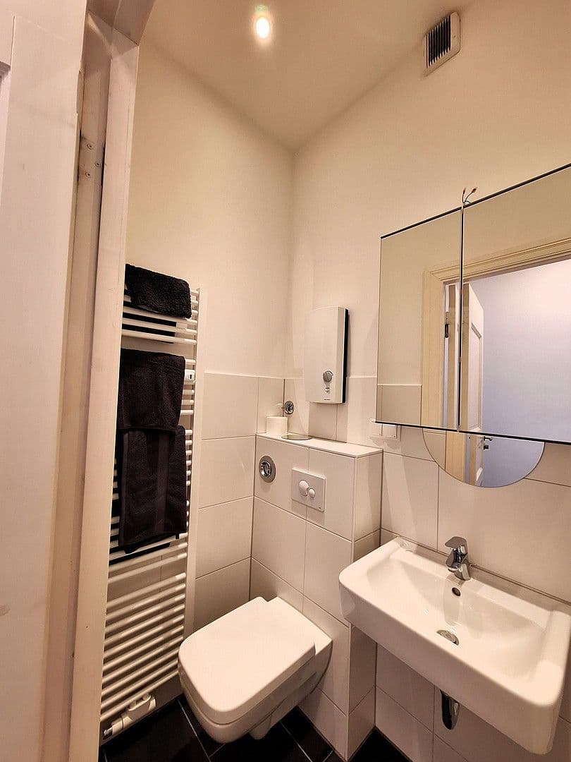 Pronájem bytu 1+1 46 m², Fritz-Reuter-Str.3, Berlin, Berlín Pronájem bytu 1+1 46 m², Fritz-Reuter-Str.3, Berlin, Berlín