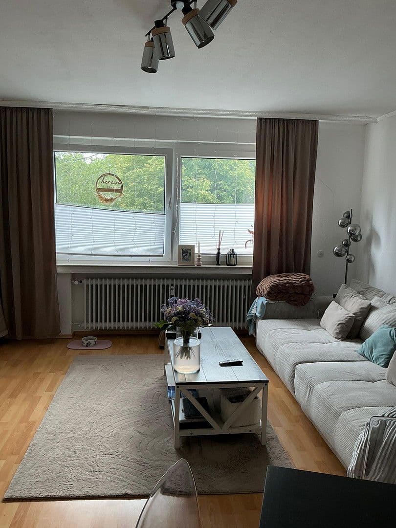 Pronájem bytu 2+1 74 m², Knappenweg 50a, Mülheim an der Ruhr, Severní Porýní-Vestfálsko Pronájem bytu 2+1 74 m², Knappenweg 50a, Mülheim an der Ruhr, Severní Porýní-Vestfálsko