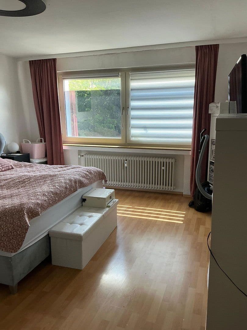Pronájem bytu 2+1 74 m², Knappenweg 50a, Mülheim an der Ruhr, Severní Porýní-Vestfálsko Pronájem bytu 2+1 74 m², Knappenweg 50a, Mülheim an der Ruhr, Severní Porýní-Vestfálsko