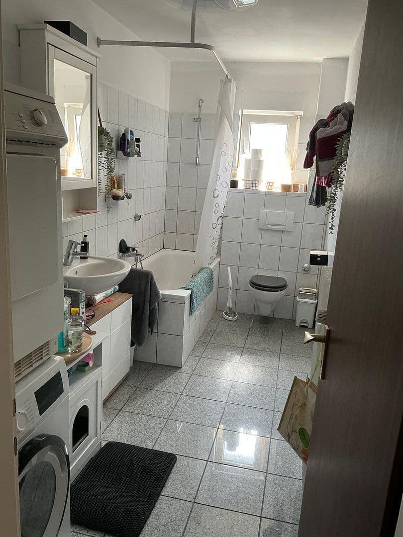 Pronájem bytu 2+1 74 m², Knappenweg 50a, Mülheim an der Ruhr, Severní Porýní-Vestfálsko Pronájem bytu 2+1 74 m², Knappenweg 50a, Mülheim an der Ruhr, Severní Porýní-Vestfálsko