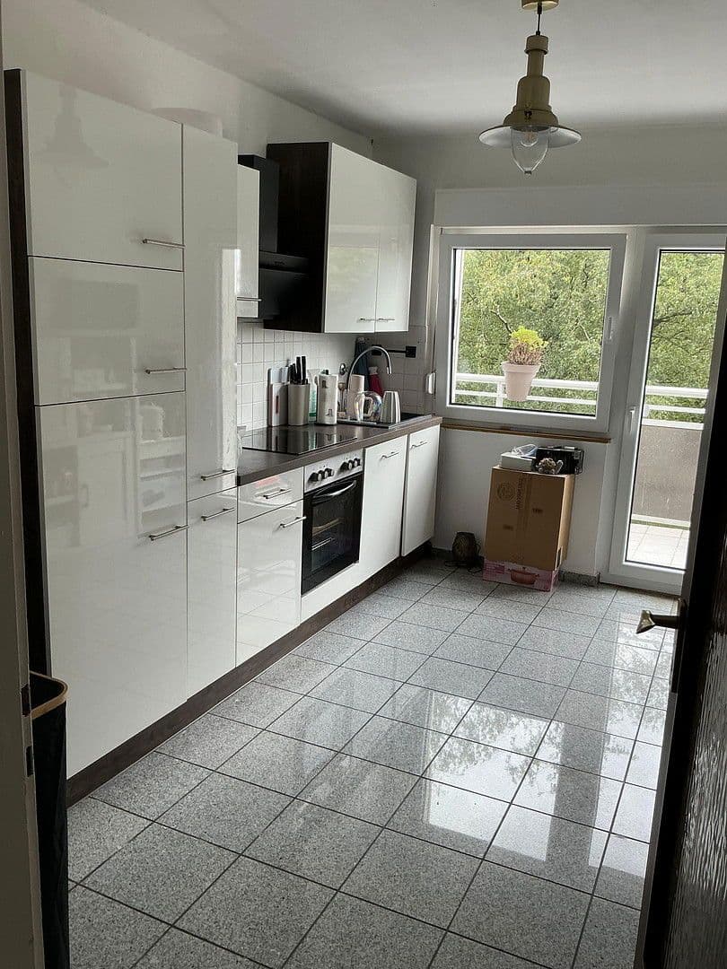 Pronájem bytu 2+1 74 m², Knappenweg 50a, Mülheim an der Ruhr, Severní Porýní-Vestfálsko Pronájem bytu 2+1 74 m², Knappenweg 50a, Mülheim an der Ruhr, Severní Porýní-Vestfálsko