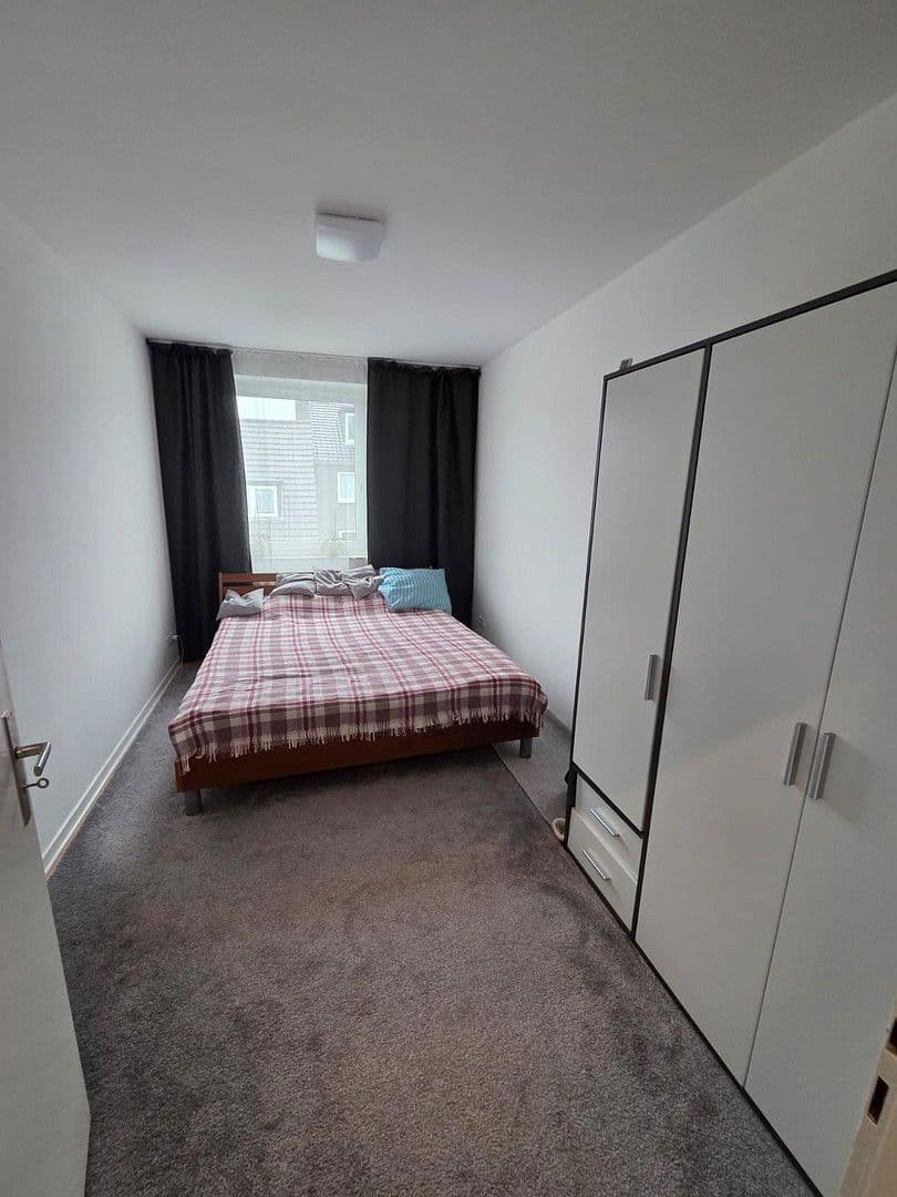 Pronájem bytu 3+1 64 m², Auf'm Großenfeld 19, Düsseldorf - Bezirk 8, Severní Porýní-Vestfálsko Pronájem bytu 3+1 64 m², Auf'm Großenfeld 19, Düsseldorf - Bezirk 8, Severní Porýní-Vestfálsko