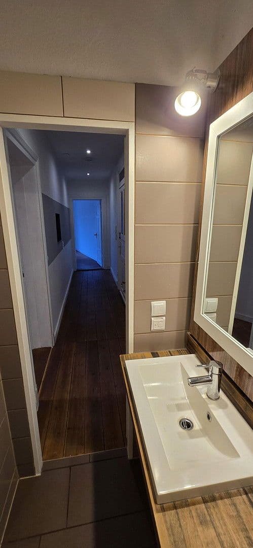 Pronájem bytu 3+1 71 m², Bauer Landstraße 35, Flensburg, Šlesvicko-Holštýnsko Pronájem bytu 3+1 71 m², Bauer Landstraße 35, Flensburg, Šlesvicko-Holštýnsko