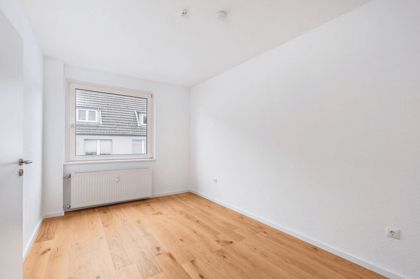 Prodej bytu 2+1 55 m², Düsseldorf, Severní Porýní-Vestfálsko Prodej bytu 2+1 55 m², Düsseldorf, Severní Porýní-Vestfálsko