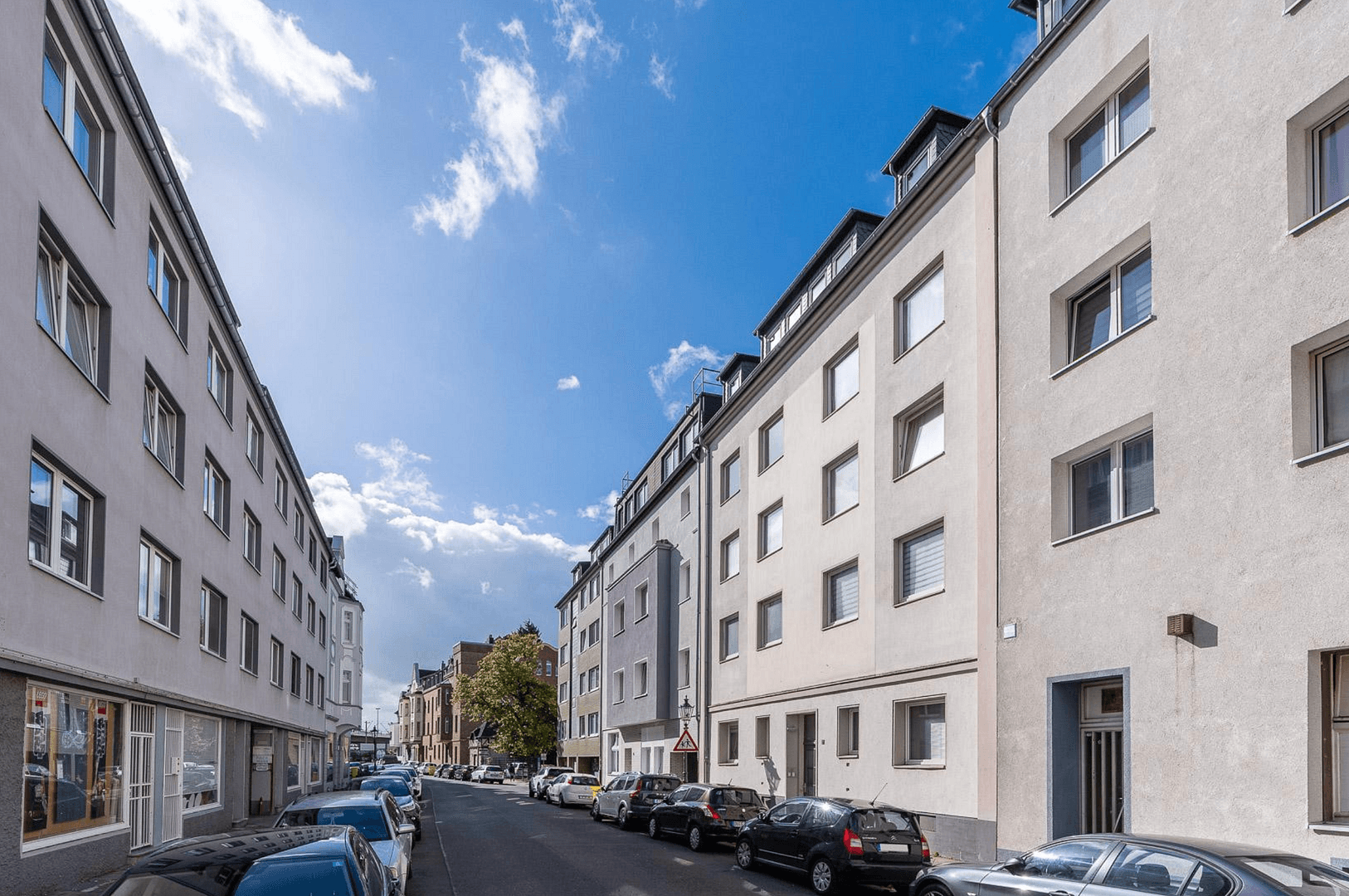 Prodej bytu 2+1 55 m², Düsseldorf, Severní Porýní-Vestfálsko Prodej bytu 2+1 55 m², Düsseldorf, Severní Porýní-Vestfálsko