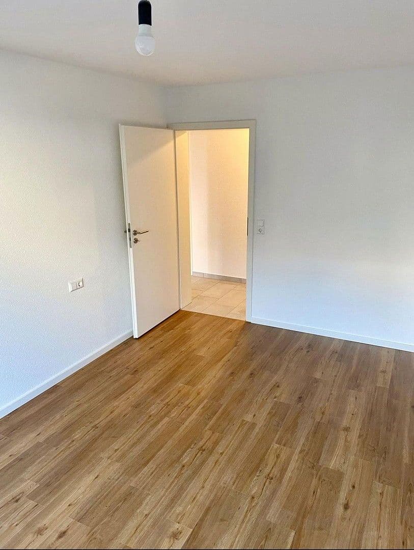 Prodej bytu 2+1 62 m², Stuttgarter Straße 26, Leonberg, Bádensko-Württembersko Prodej bytu 2+1 62 m², Stuttgarter Straße 26, Leonberg, Bádensko-Württembersko