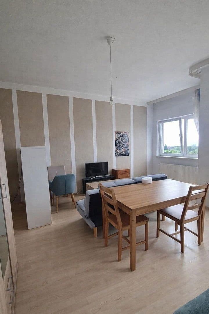 Pronájem bytu 1+1 41 m², Lindauer Allee 38, Berlin, Berlín Pronájem bytu 1+1 41 m², Lindauer Allee 38, Berlin, Berlín