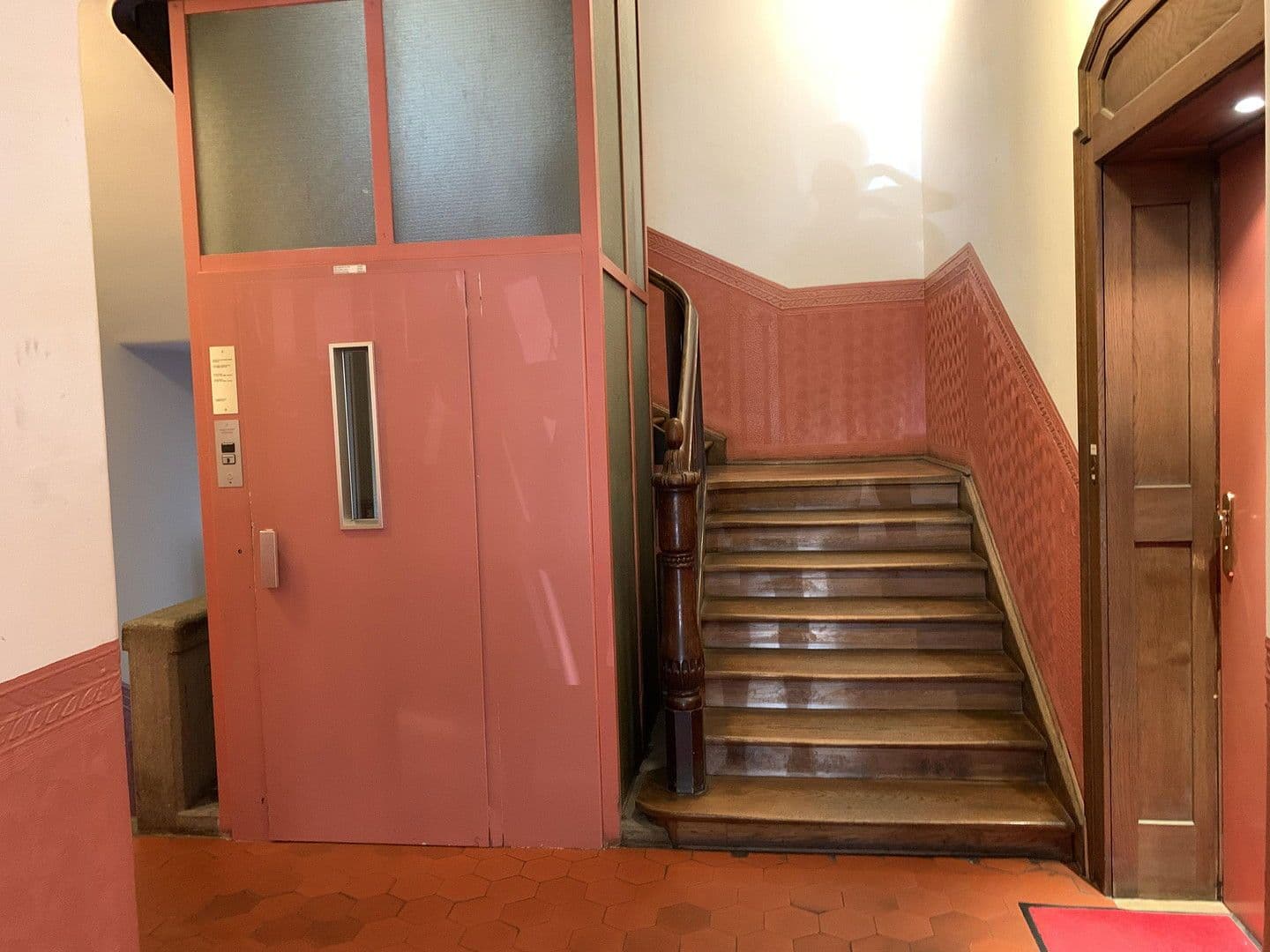 Pronájem kanceláře 395 m², Clemensstraße 30, München, Bavorsko Pronájem kanceláře 395 m², Clemensstraße 30, München, Bavorsko