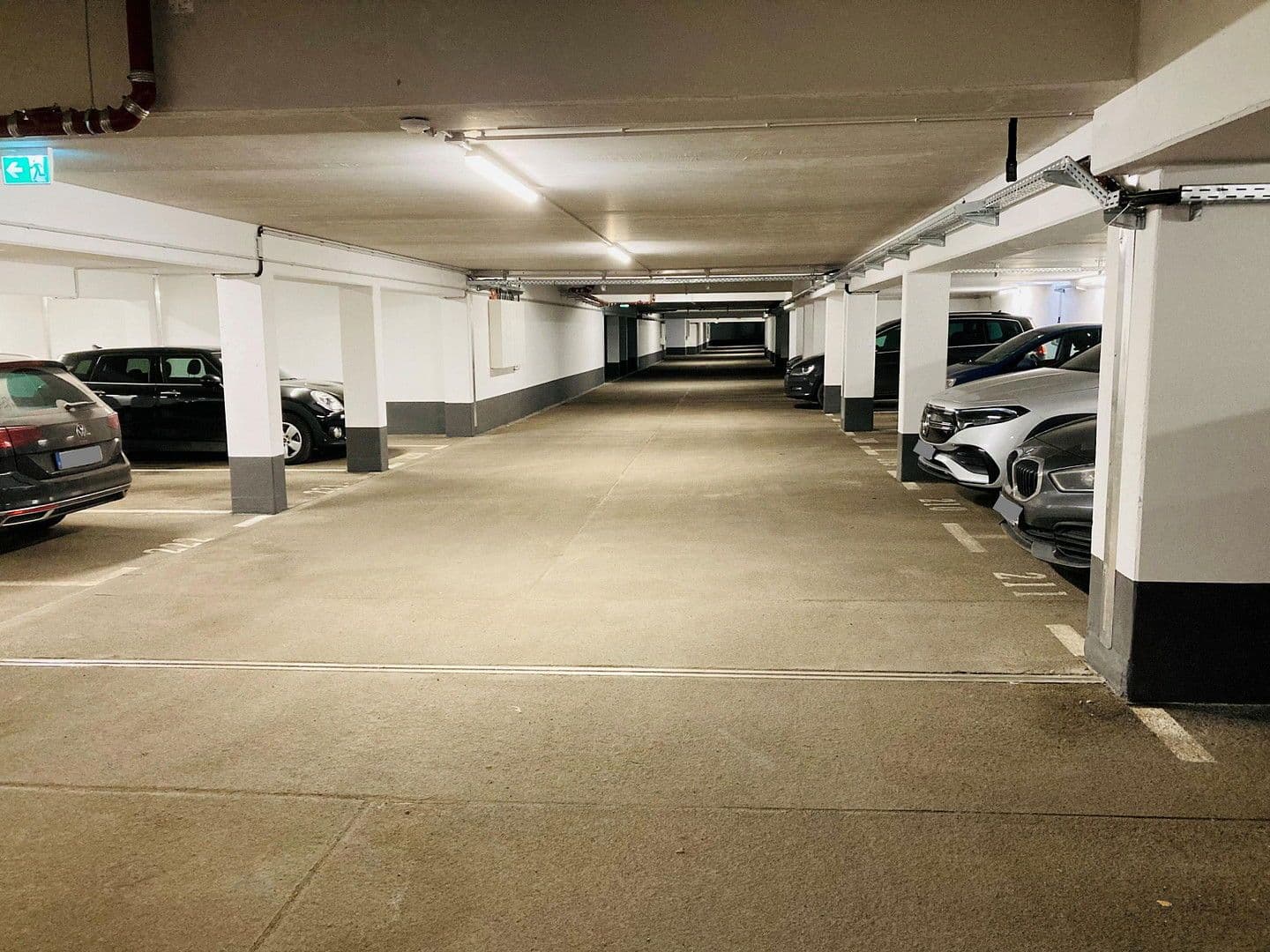 Prodej bytu 5+1 104 m², Berlin, Berlín Prodej bytu 5+1 104 m², Berlin, Berlín