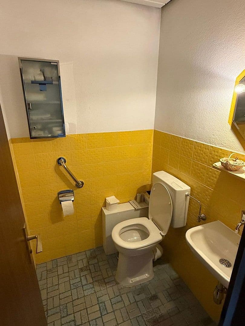 Prodej bytu 4+kk 125 m², Obereisesheimer Straße 33, Heilbronn, Bádensko-Württembersko Prodej bytu 4+kk 125 m², Obereisesheimer Straße 33, Heilbronn, Bádensko-Württembersko