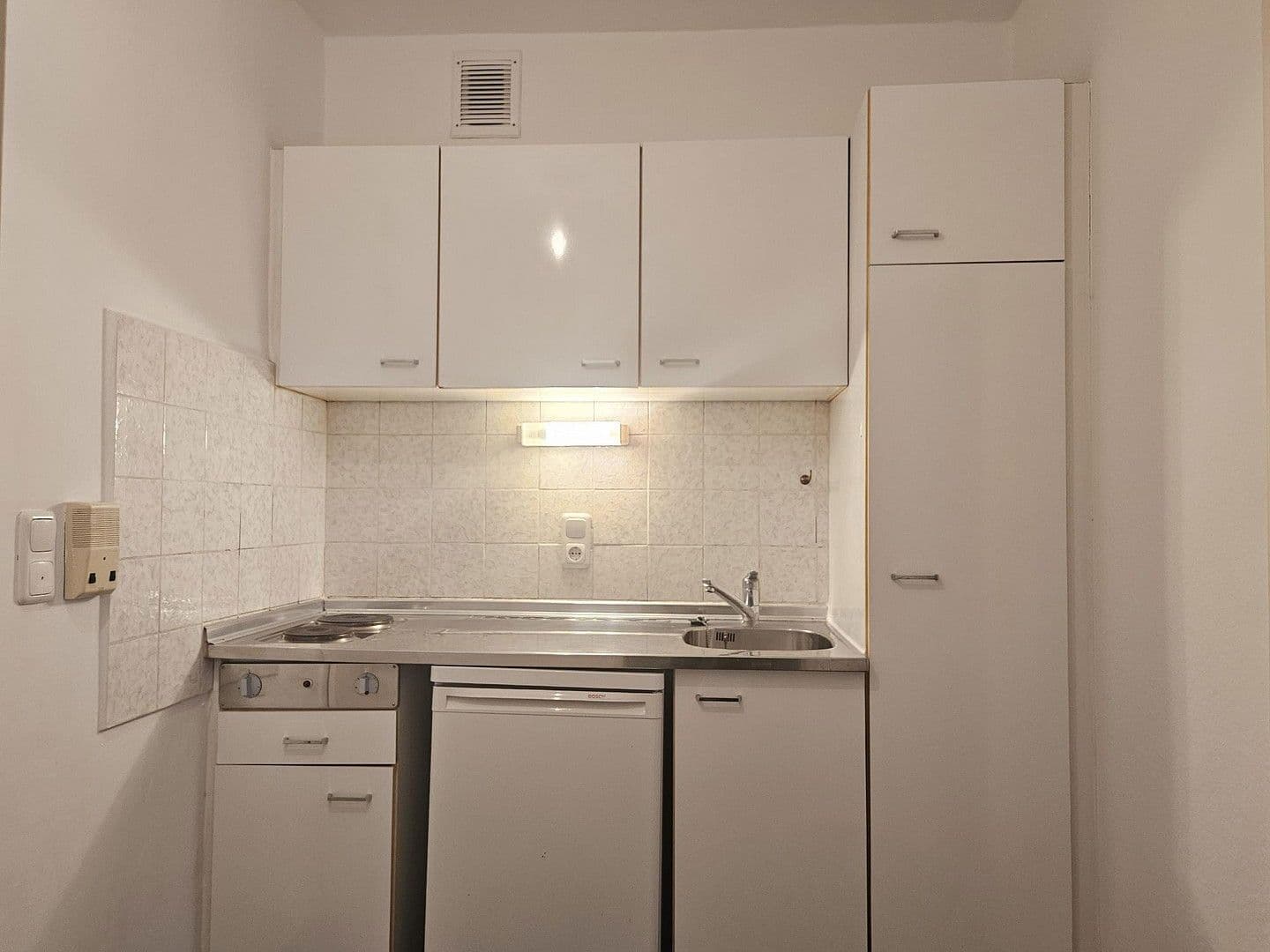 Pronájem bytu 1+1 26 m², Luisenstraße 60a, München, Bavorsko Pronájem bytu 1+1 26 m², Luisenstraße 60a, München, Bavorsko