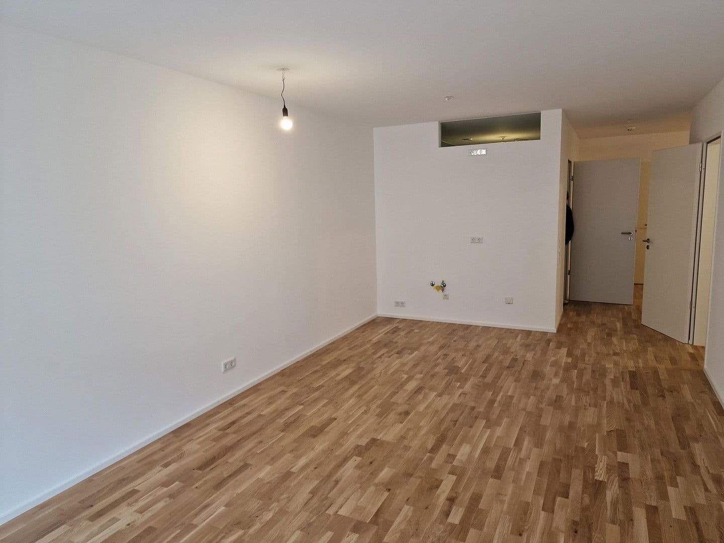 Pronájem bytu 2+1 73 m², Reeseallee 27, Augsburg, Bavorsko Pronájem bytu 2+1 73 m², Reeseallee 27, Augsburg, Bavorsko