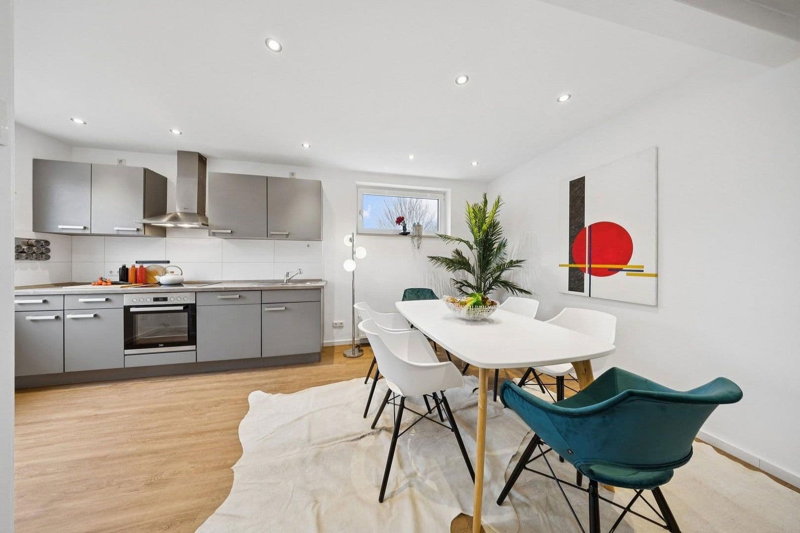 Prodej domu 204 m², pozemek 375 m², Pinneberg, Šlesvicko-Holštýnsko Prodej domu 204 m², pozemek 375 m², Pinneberg, Šlesvicko-Holštýnsko