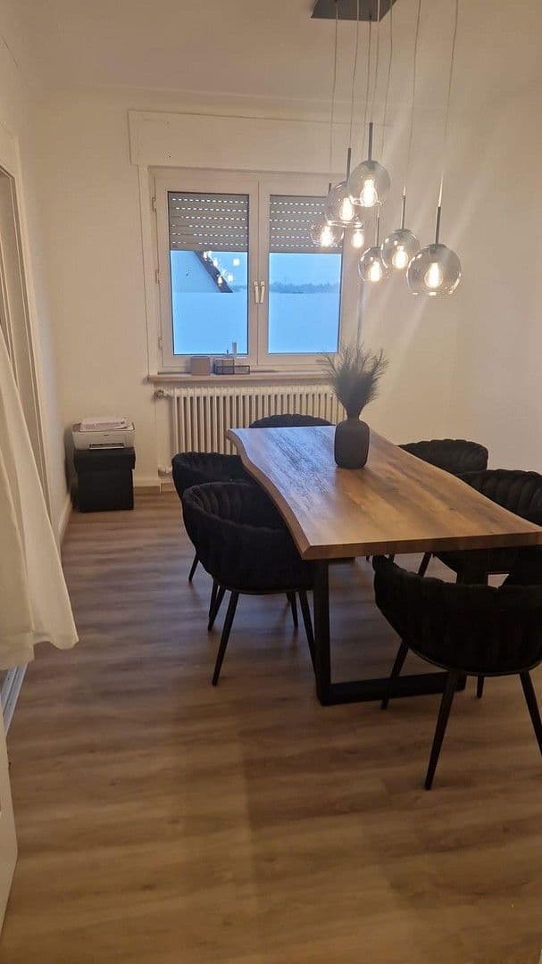 Pronájem domu 135 m², pozemek 603 m², Geheimrat-Schott-Straße 32, Leimen, Bádensko-Württembersko Pronájem domu 135 m², pozemek 603 m², Geheimrat-Schott-Straße 32, Leimen, Bádensko-Württembersko