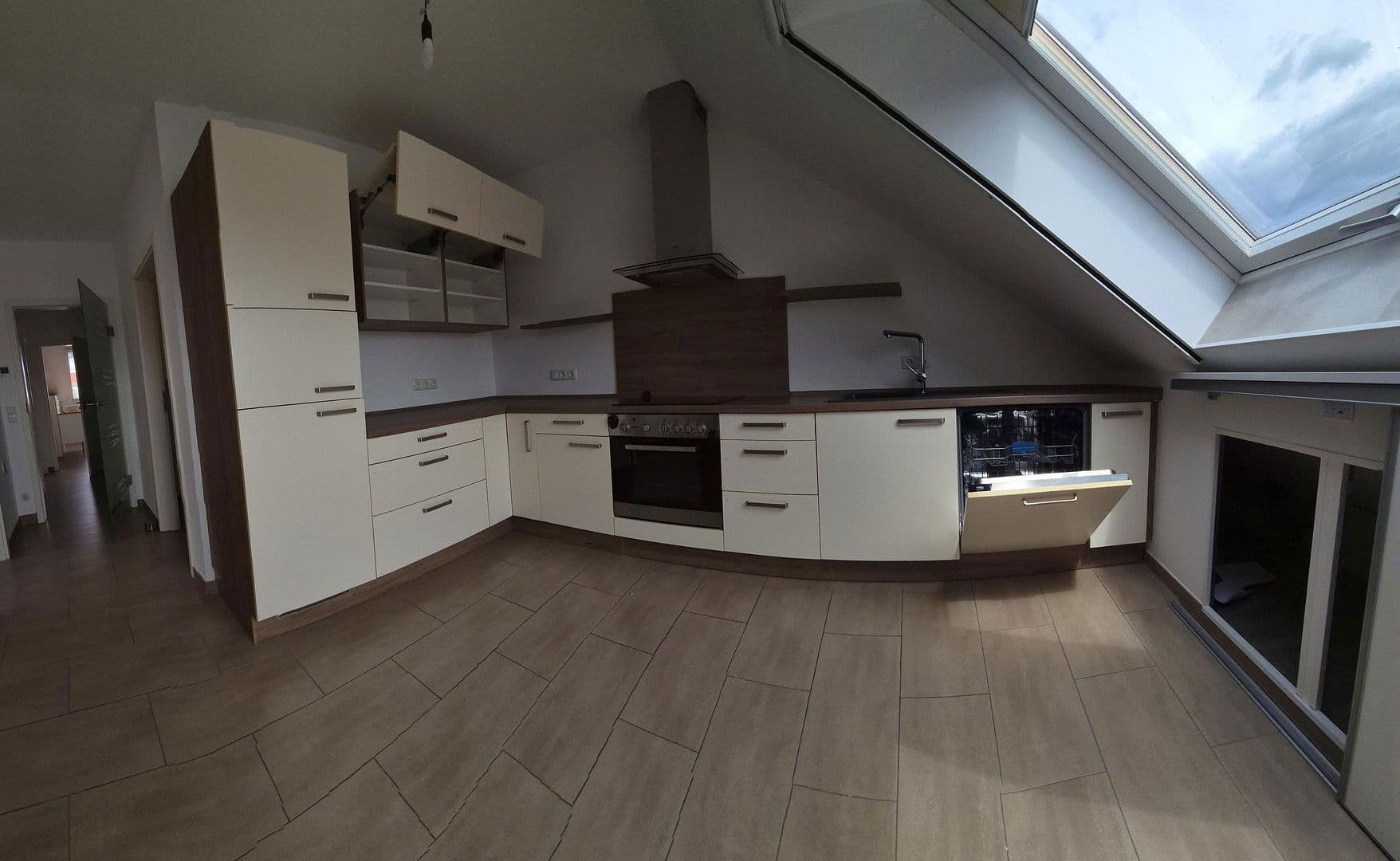 Pronájem bytu 3+1 70 m², Kleinostheim, Bavorsko Pronájem bytu 3+1 70 m², Kleinostheim, Bavorsko