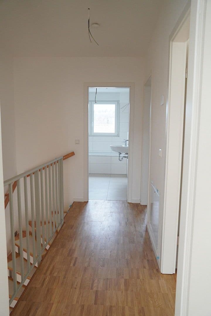 Pronájem bytu 4+1 105 m², Hölderlinstraße 26d, Pforzheim, Bádensko-Württembersko Pronájem bytu 4+1 105 m², Hölderlinstraße 26d, Pforzheim, Bádensko-Württembersko