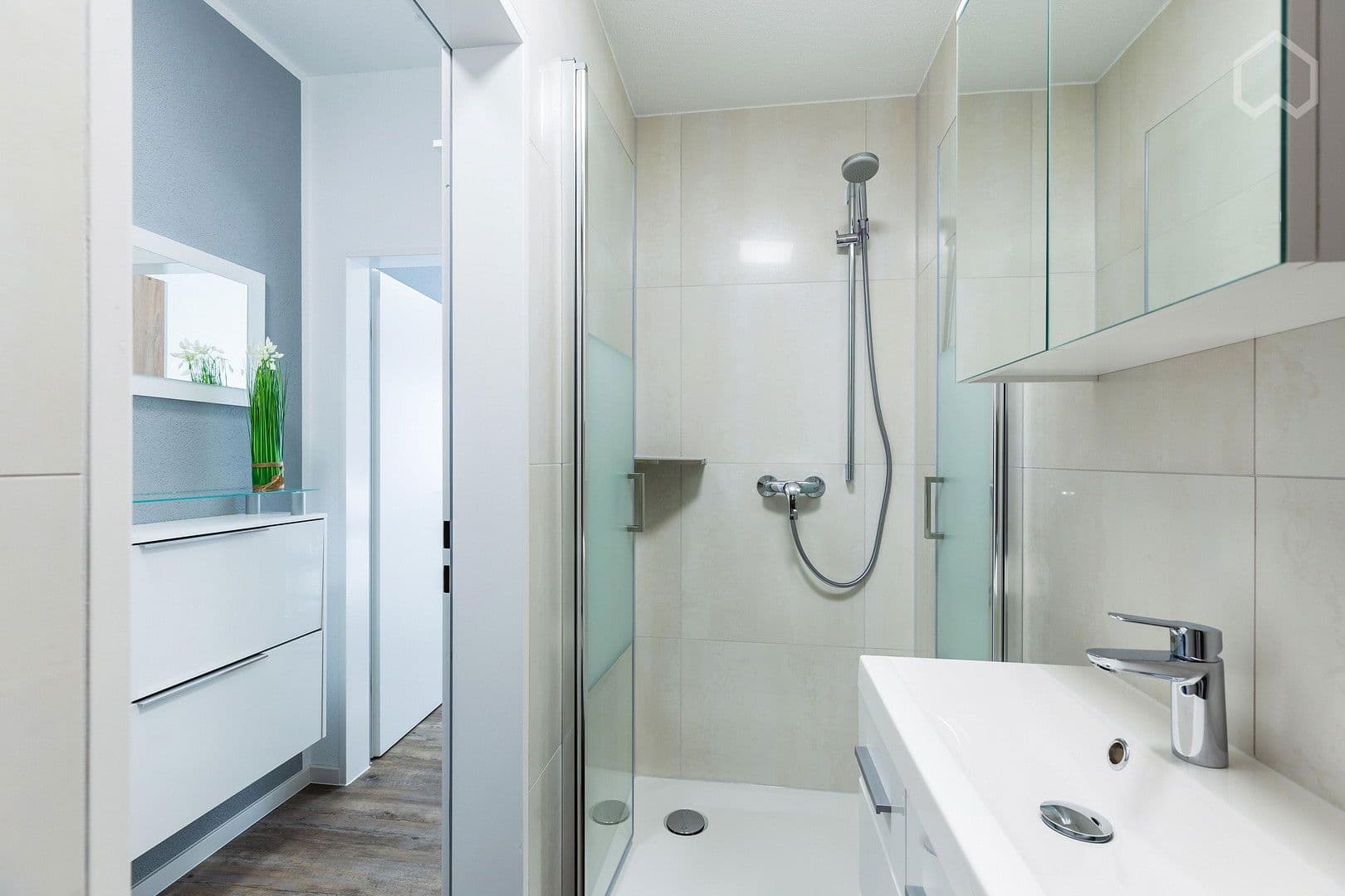 Pronájem bytu 1+1 16 m², Kronenstr. 16, Meersburg, Bádensko-Württembersko Pronájem bytu 1+1 16 m², Kronenstr. 16, Meersburg, Bádensko-Württembersko