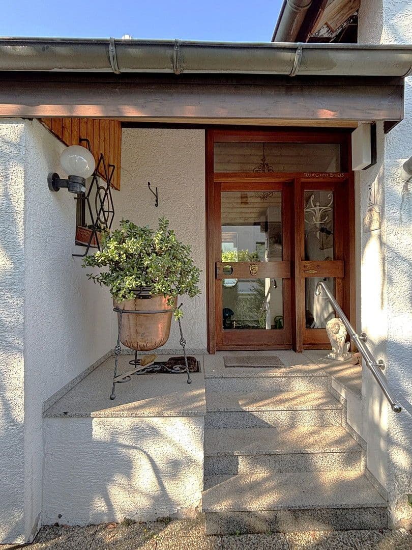 Prodej domu 197 m², pozemek 705 m², Böblingen, Bádensko-Württembersko Prodej domu 197 m², pozemek 705 m², Böblingen, Bádensko-Württembersko