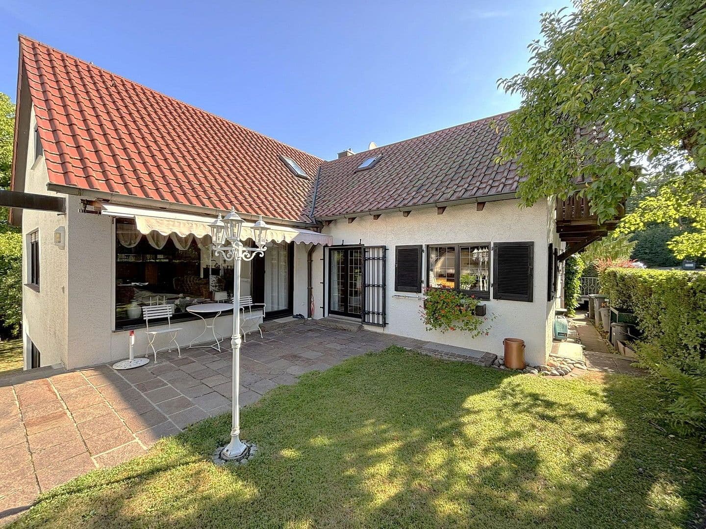 Prodej domu 197 m², pozemek 705 m², Böblingen, Bádensko-Württembersko Prodej domu 197 m², pozemek 705 m², Böblingen, Bádensko-Württembersko