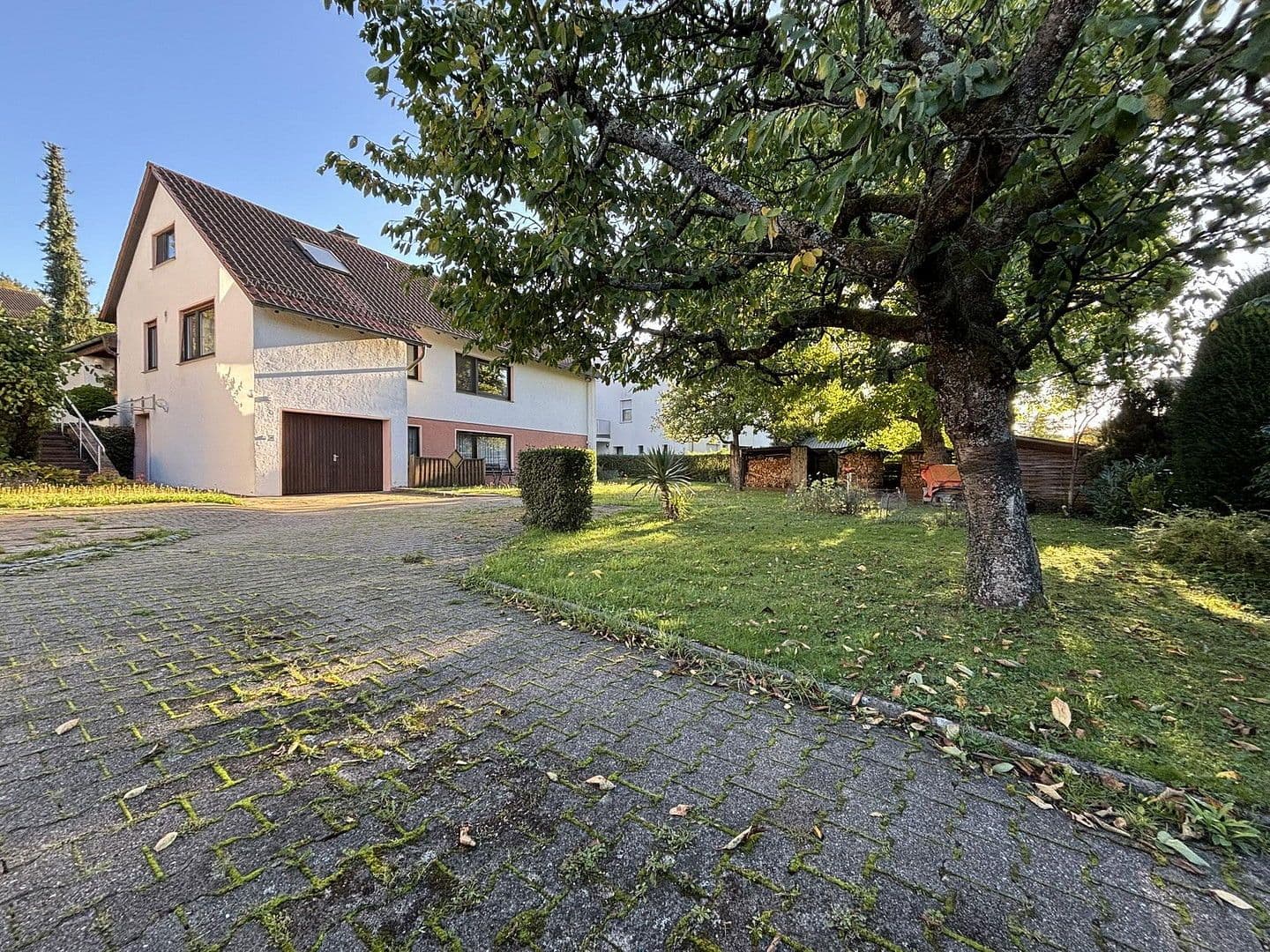 Prodej domu 197 m², pozemek 705 m², Böblingen, Bádensko-Württembersko Prodej domu 197 m², pozemek 705 m², Böblingen, Bádensko-Württembersko