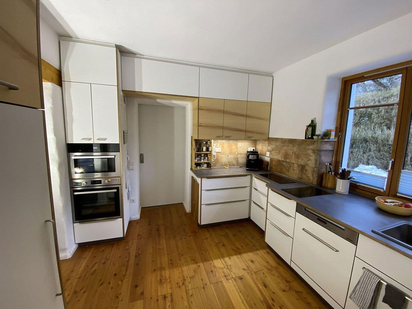 Prodej domu 138 m², pozemek 2.316 m², Weilburg, Hessen Prodej domu 138 m², pozemek 2.316 m², Weilburg, Hessen