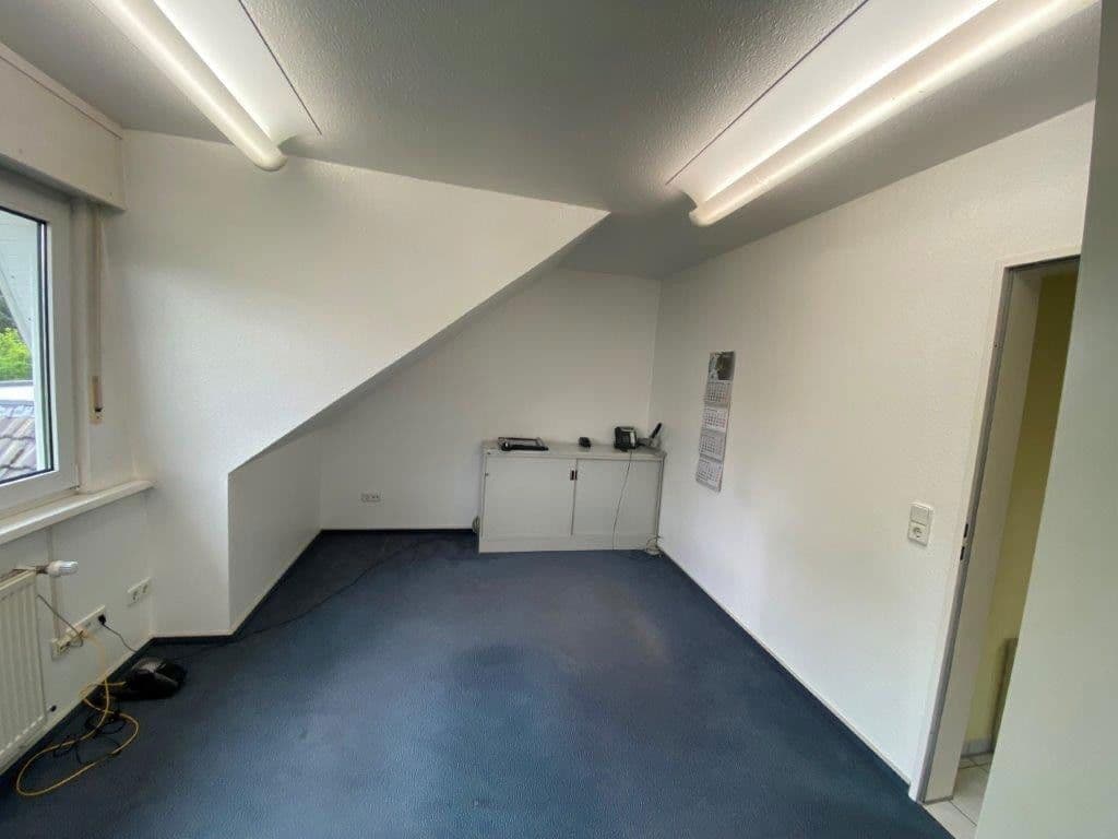 Prodej domu 158 m², pozemek 535 m², Bielefeld, Severní Porýní-Vestfálsko Prodej domu 158 m², pozemek 535 m², Bielefeld, Severní Porýní-Vestfálsko