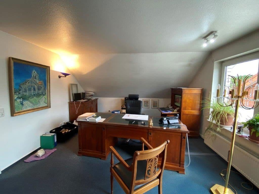 Prodej domu 158 m², pozemek 535 m², Bielefeld, Severní Porýní-Vestfálsko Prodej domu 158 m², pozemek 535 m², Bielefeld, Severní Porýní-Vestfálsko