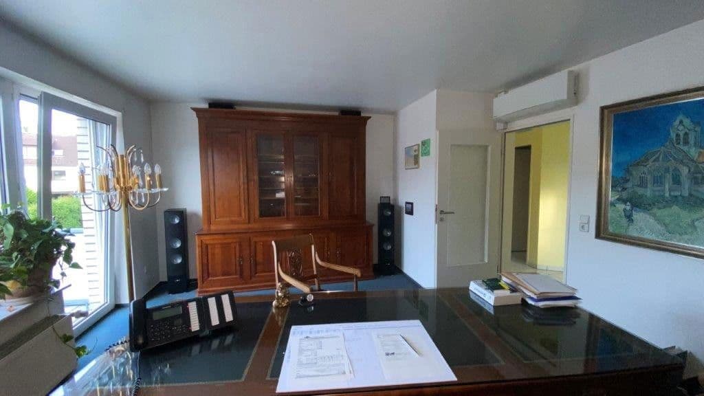 Prodej domu 158 m², pozemek 535 m², Bielefeld, Severní Porýní-Vestfálsko Prodej domu 158 m², pozemek 535 m², Bielefeld, Severní Porýní-Vestfálsko