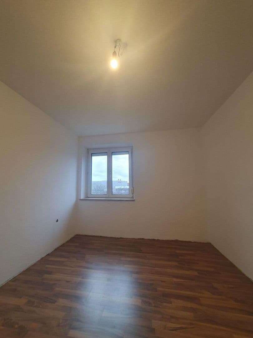 Pronájem bytu 2+1 49 m², Ulrichstr. 8, Vöhringen, Bavorsko Pronájem bytu 2+1 49 m², Ulrichstr. 8, Vöhringen, Bavorsko
