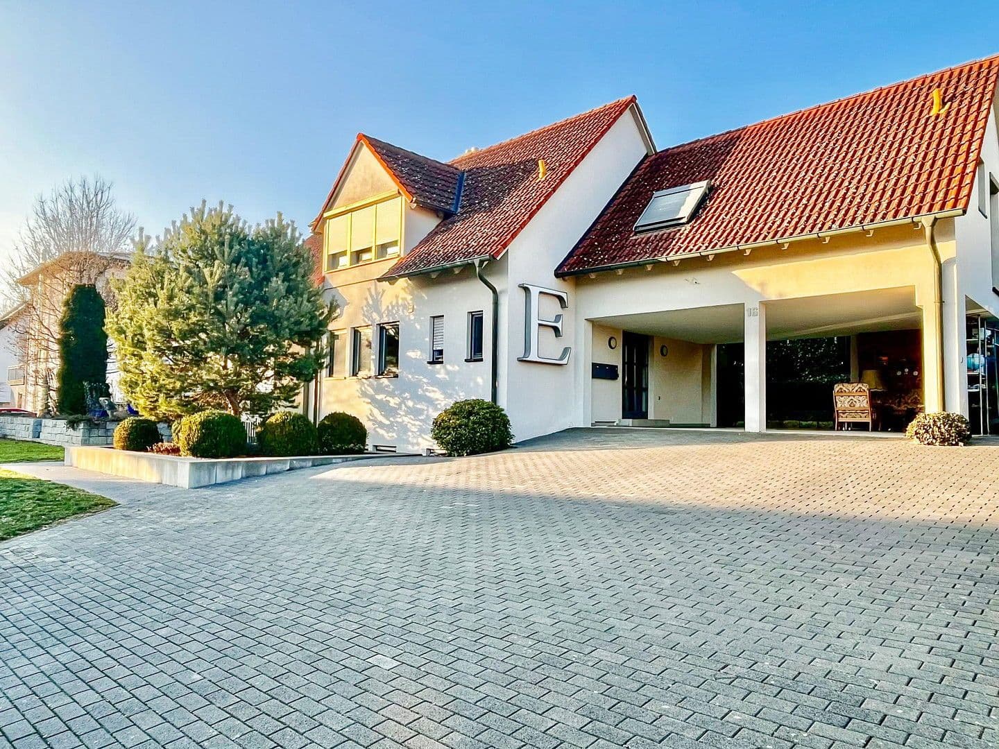 Prodej domu 218 m², pozemek 815 m², Fürth, Bavorsko Prodej domu 218 m², pozemek 815 m², Fürth, Bavorsko