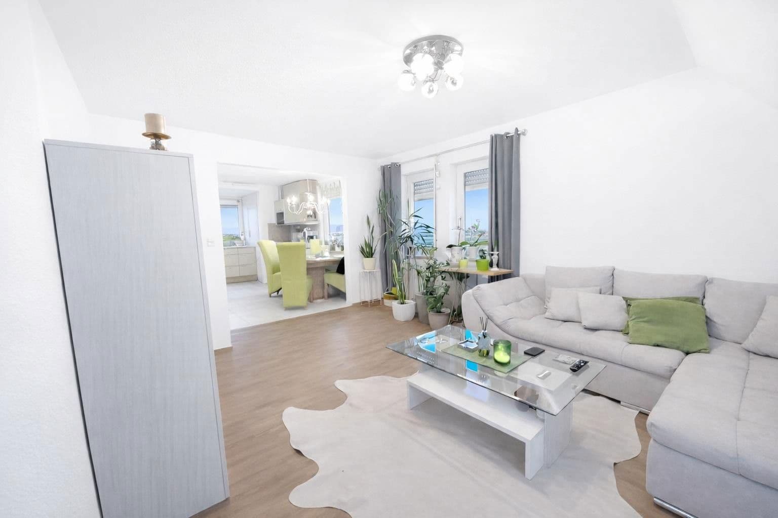 Pronájem bytu 4+kk 95 m², Beim Schloßhof 10, Remseck am Neckar, Bádensko-Württembersko Pronájem bytu 4+kk 95 m², Beim Schloßhof 10, Remseck am Neckar, Bádensko-Württembersko