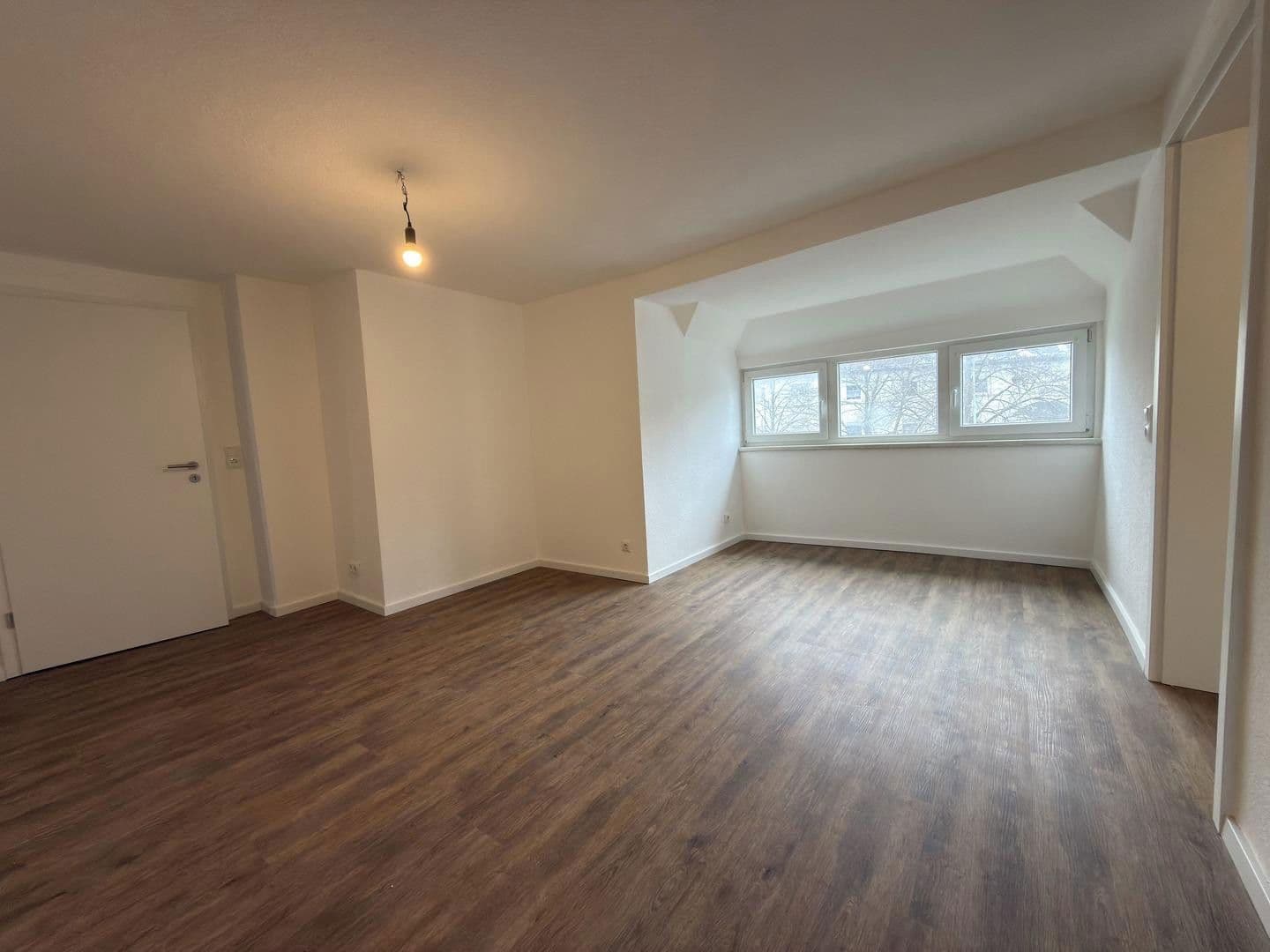 Pronájem bytu 2+1 57 m², Wetzlar, Hessen Pronájem bytu 2+1 57 m², Wetzlar, Hessen