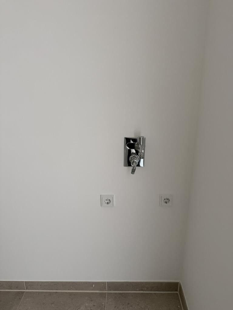 Prodej bytu 3+1 110 m², Harzer Straße 109, Berlin, Berlín Prodej bytu 3+1 110 m², Harzer Straße 109, Berlin, Berlín